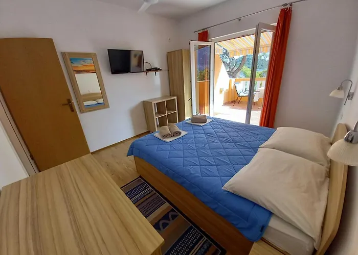 Vinko Mljet- One-bedroom With Terrace A5